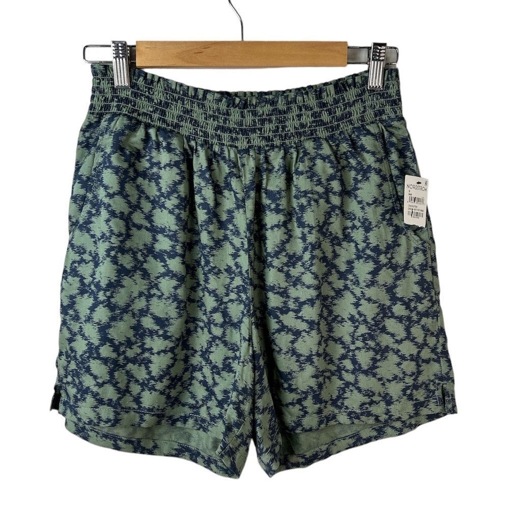 CASLON Women's Elastic Waist Shorts Green Navy Ikat Tencel, NWT, Small - Picture 2 of 8